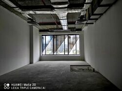 Connexion (D8), Retail #619358701